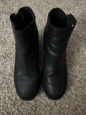 SOREL Joan of Arctic Wedge II Zip Black Leather Booties Size 7.5